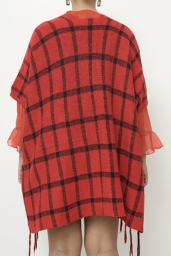 Imagem do Poncho xadrez vermelho vintage
