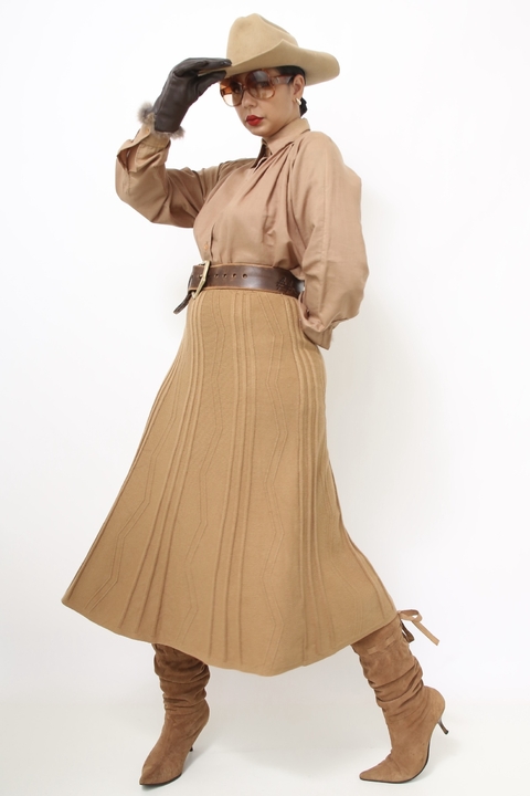 Saia tricot bege midi classica