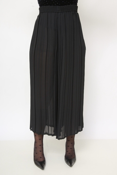 Calça plissada preta midi - Capichó Brechó