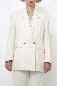 Blazer linho classico ombreira vintage - comprar online