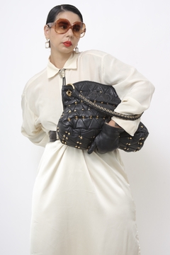 Bolsa M.OFFICER couro preta tachas dourado