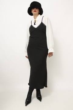 Vestido preto renda CGC