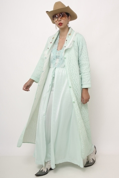 Robe de matelasse verde agua bordado - comprar online