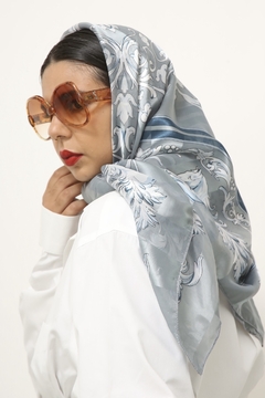 Lenço azul cavalo acetinado - comprar online