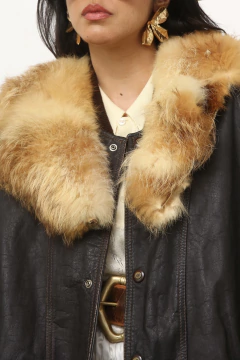 Jaqueta couro bomber TNG gola pele na internet