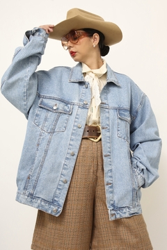Jaqueta jeans classica azul na internet