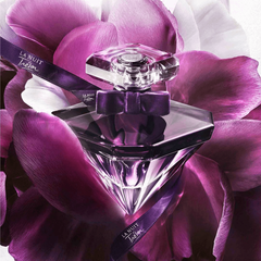 La Nuit Trésor Le Parfum Lancôme na internet