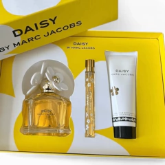 Kit Perfume Marc Jacobs Daisy Eau De Toilette 100ml + Loção Corporal 75ml + Travel Spray 10ml na internet