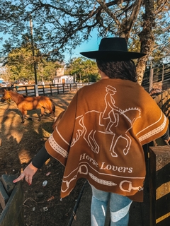 Ruana Horse - comprar online
