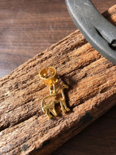 Enfeite de Bomba Égua com Cria na internet