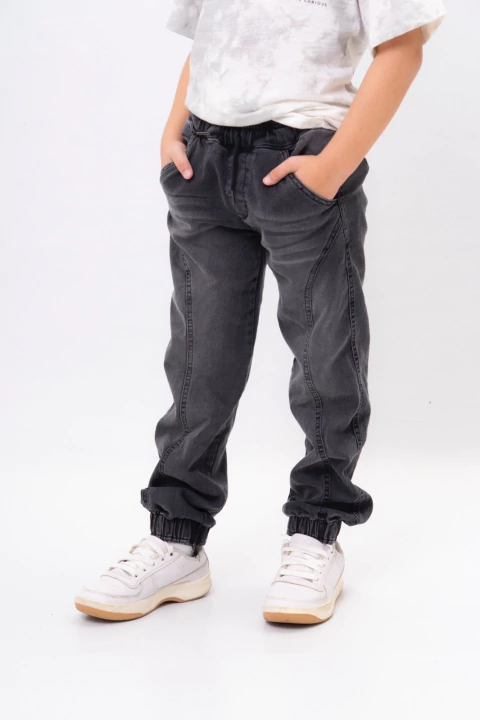Jogger de jean NEGRO con recorte - comprar online