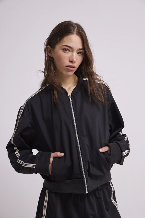 QUEEN JUANA CAMPERA GROOVE (S26CA413)