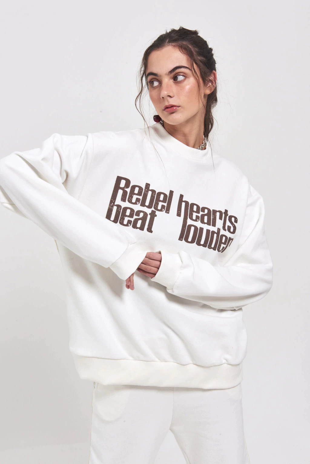 QUEEN JUANA BUZO REBEL (S26CA402)