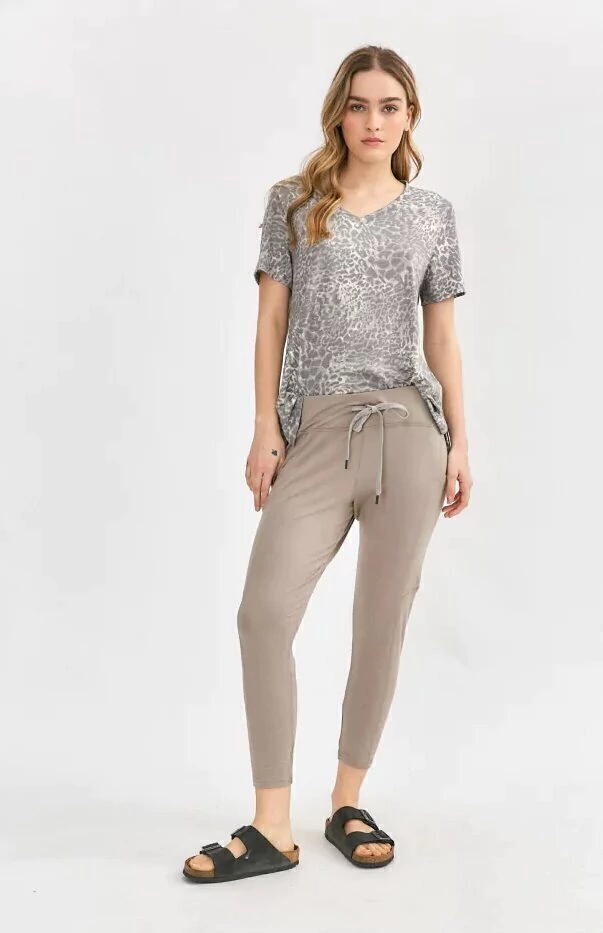 BABUCHA CON RECORTES Y BOLSILLOS LATERALES (S6816)