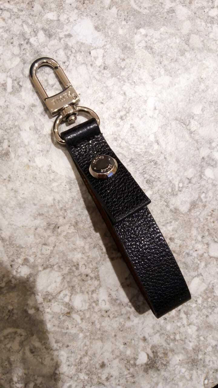 PRÜNE LLAVERO CHENDY P200973BT