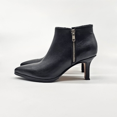 Lucia/ Cuero Negro - comprar online