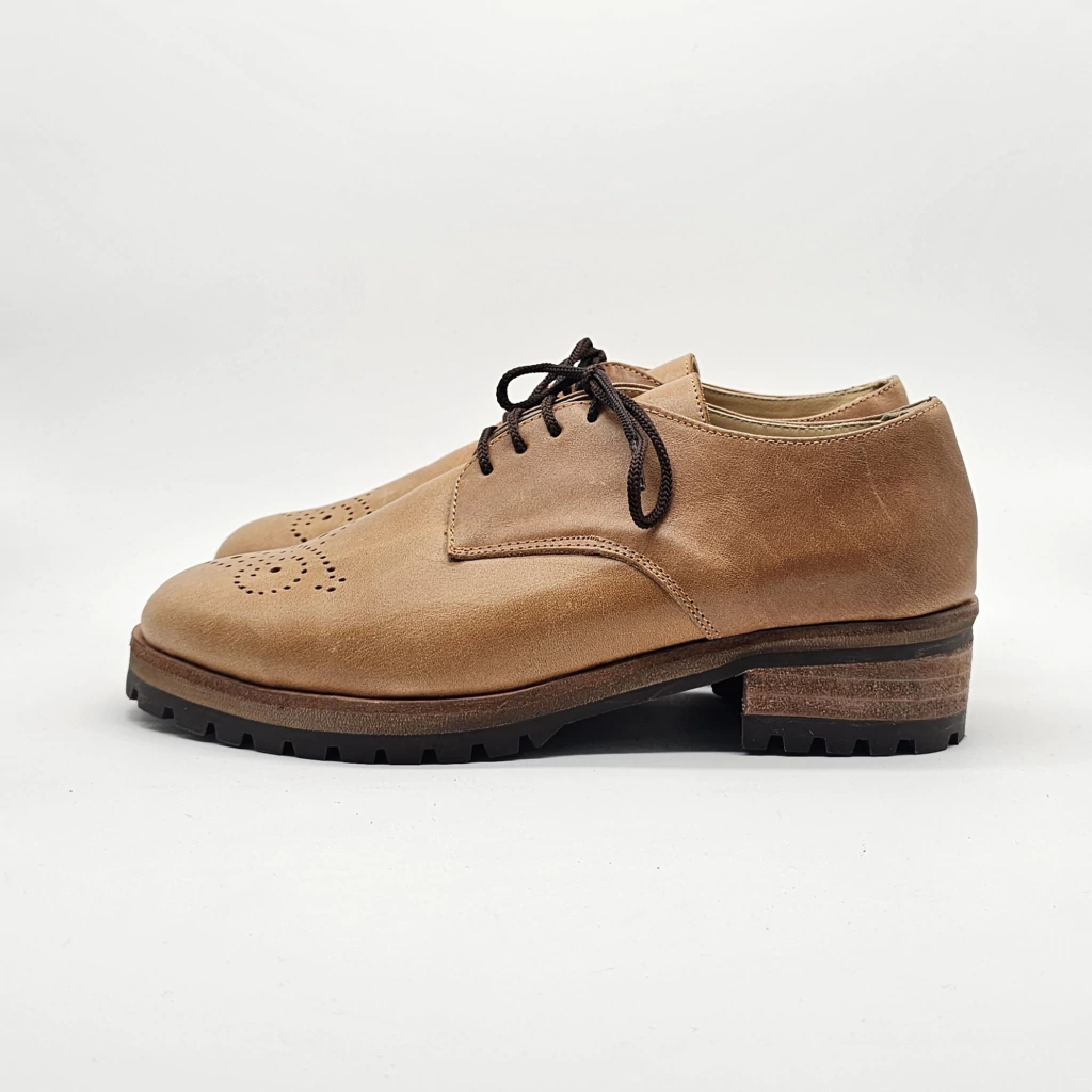 Derby/ Camel