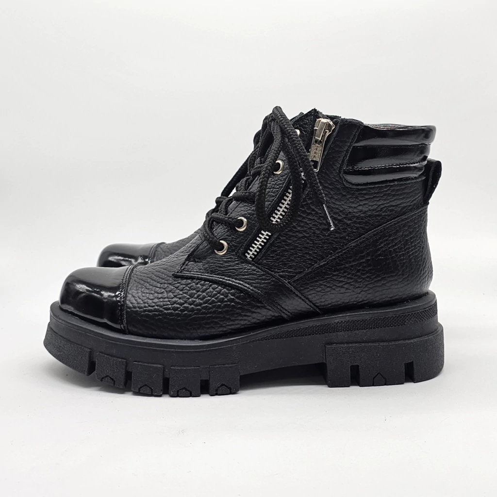 Venice/ Negro/Ch - 35