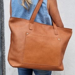 TOTE LAPTOP / suela en internet