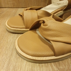 Tiziana/ Suela - comprar online