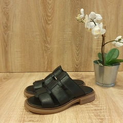 Ares/ Negro