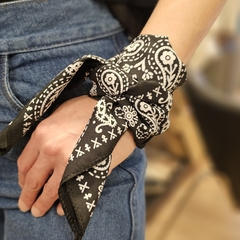Bandana Lourdes en internet