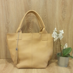 Tote Carmela / Camel - comprar online