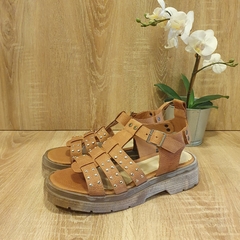 Athenas tachas/ suela - 40
