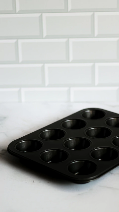 Molde muffins chapa con antiadherente x12 - Benabi