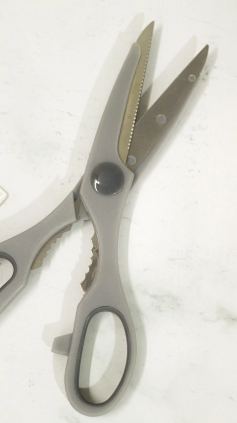 Tijera multiuso - BZP