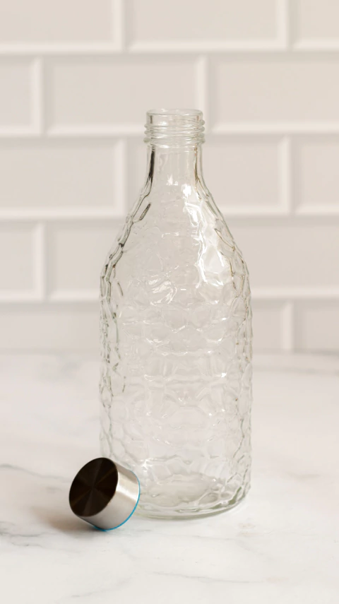 Botella labrada con tapa a rosca - Sebsada