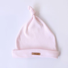 Gorrito anudado - ROSA