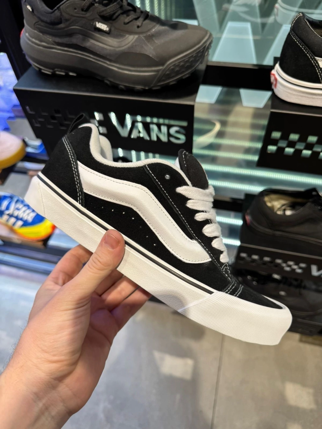 VANS KNU Skool