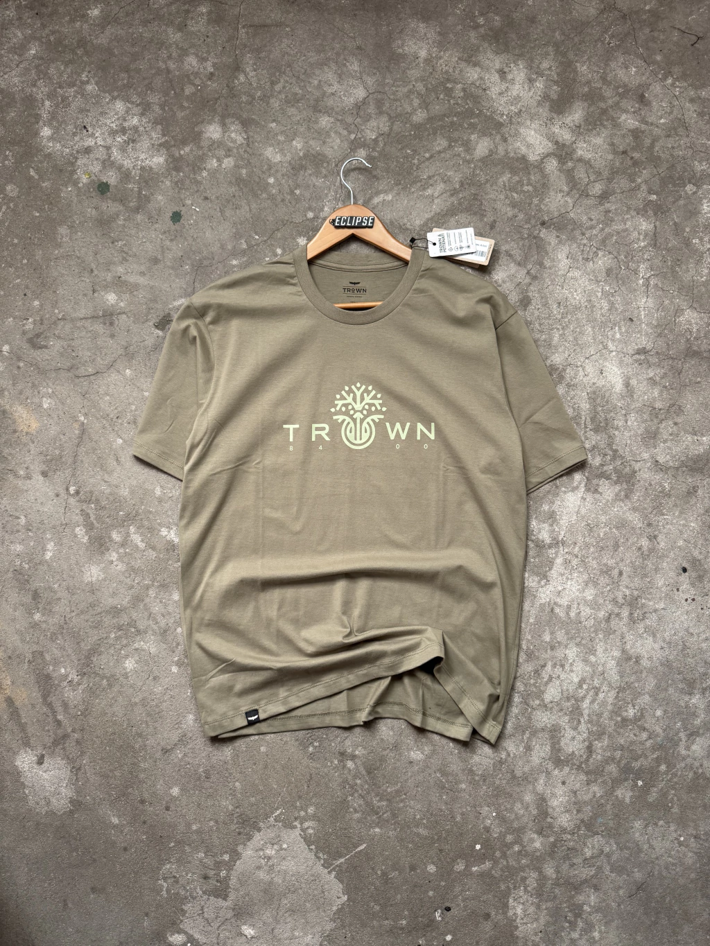 Remera TROWN Árbol Verde ( Oversize )
