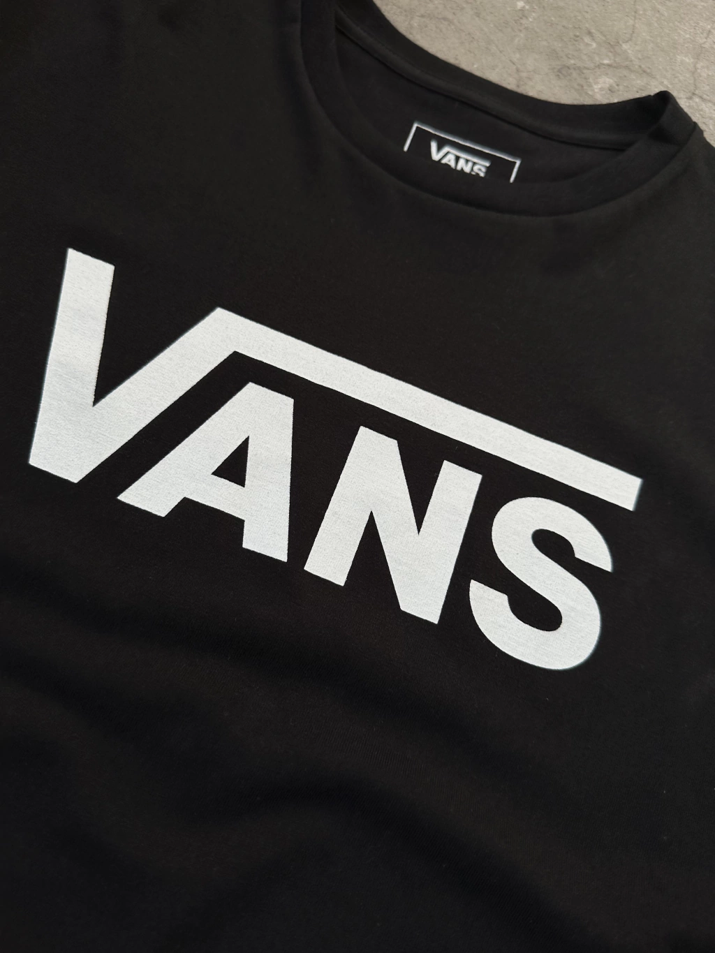 Remera VANS Classic Black - Comprar en Eclipse