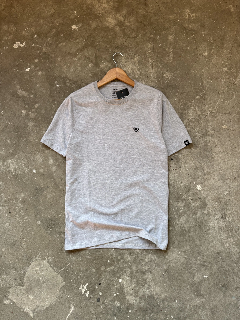 Remera This Is BP Gris