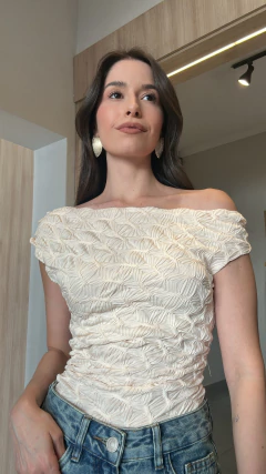 BLUSA GUGA CREME na internet