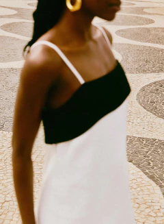 VESTIDO AURORA OFF WHITE E PRETO - Zene Boutique