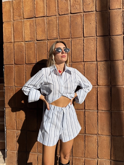 SHORT CAPRI