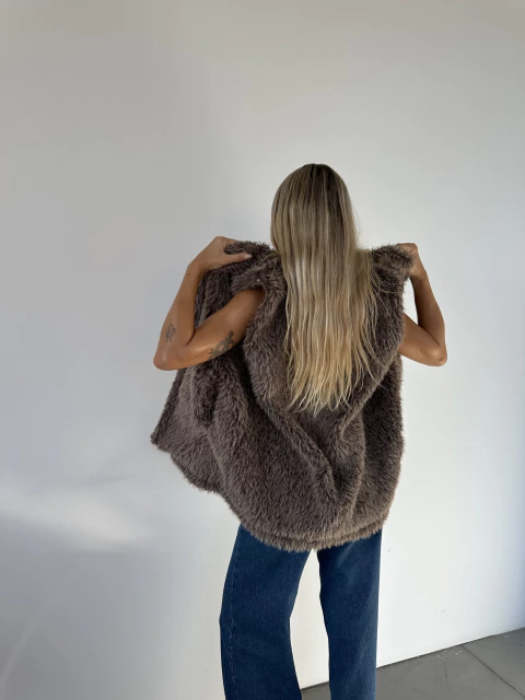 CHALECO MALCOM CHOCOLATE - comprar online