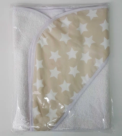 Toallon con capucha estrella blanca fondo beige