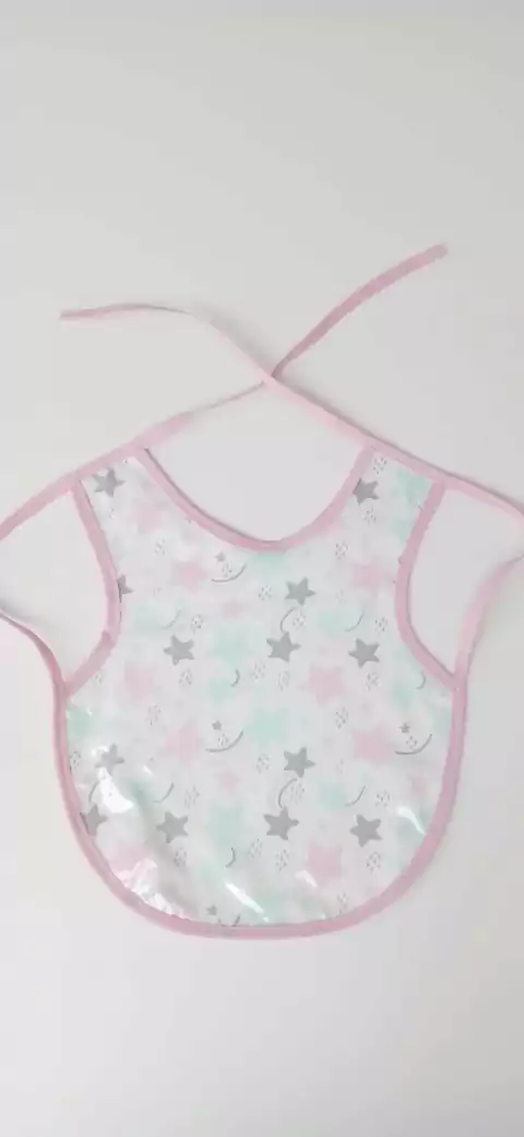 Babero Estrellas Rosas