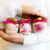 SET DE 3 VELAS CON MENSAJES PARA CELEBRAR A LA MUJER.