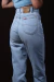 Calça Mom Lee