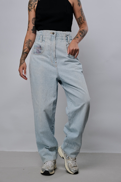 Calça Mom Jeans TM 38 na internet