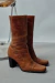 Bota de couro caramelo 35
