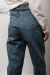 CALÇA MOM LISTRAS EM COURO 36