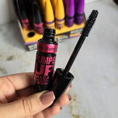 Macara de pestañas Waterproof Pumped Up - Miss Betty en internet