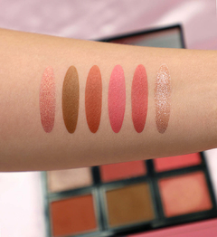Paleta de rubor, contorno e iluminador CORAGEOUS - Rude Cosmetics. - Zafira Cosmetics