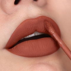 Labial liquido matte ROSE - Bruna Tavares